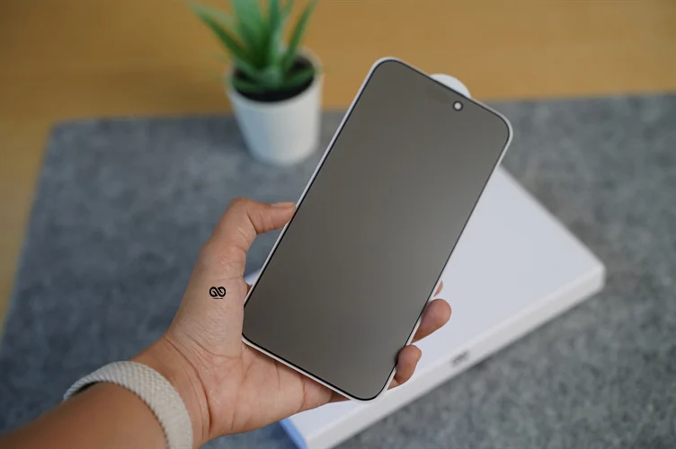 Mietubl Privacy Matte Glass for iPhone 16 Pro Max